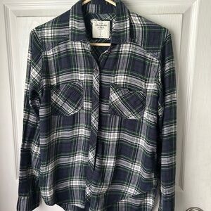 Abercrombie and Finch woman’s flannel button up size small